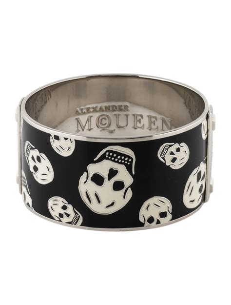 alexander mcqueen skull bangle made china